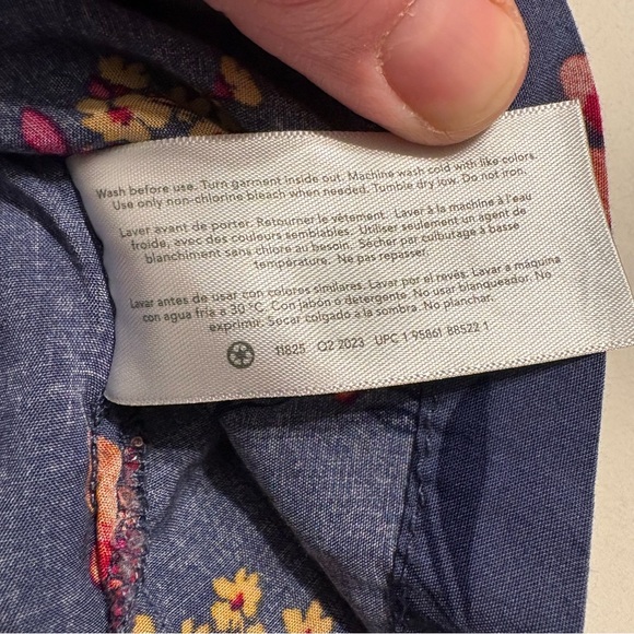 Three Floral tops Carters, Cat and Jack, and Oshkosh B’gosh - Picture 7 of 15